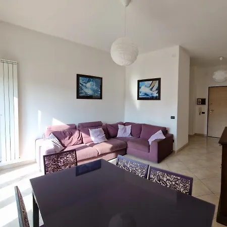 Francis House * Imperia