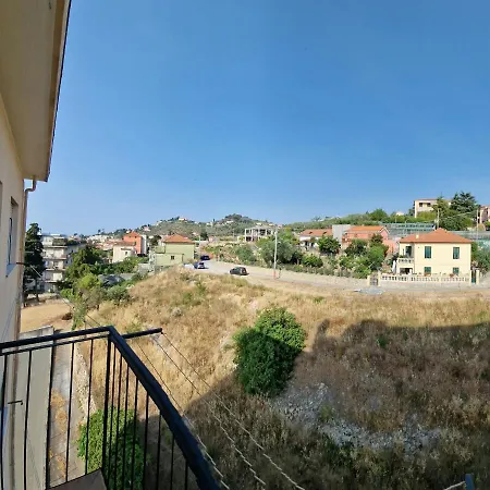 Apartment Francis House Imperia